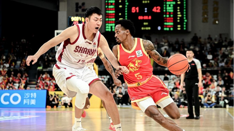 Guangsha_arrasa_a_Shanxi_en_el_arranque_de_la_temporada_CBA