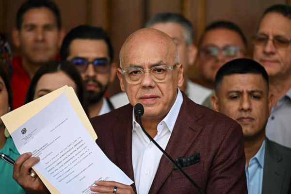 Venezuela aprueba ley para garantizar libertad de navegación y comercio