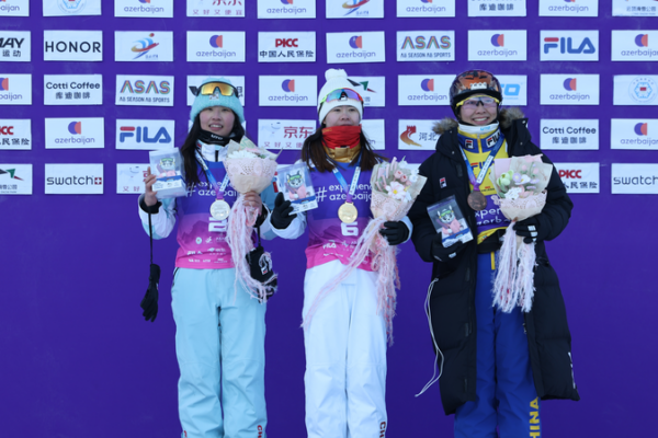 China domina en saltos aéreos en la Copa del Mundo FIS en Chongli