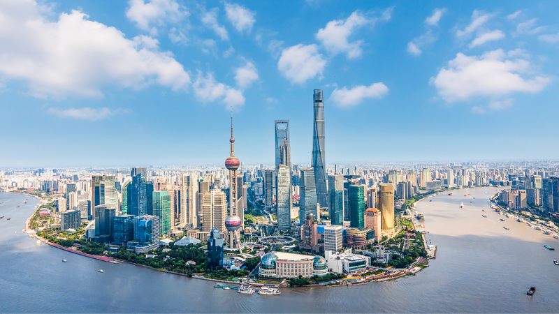 Economía china 2025: tecnología, mercado de 100 billones de yuanes y hoja de ruta 2026-2030