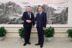 China y Ucrania refuerzan lazos en consultas políticas en Pekín