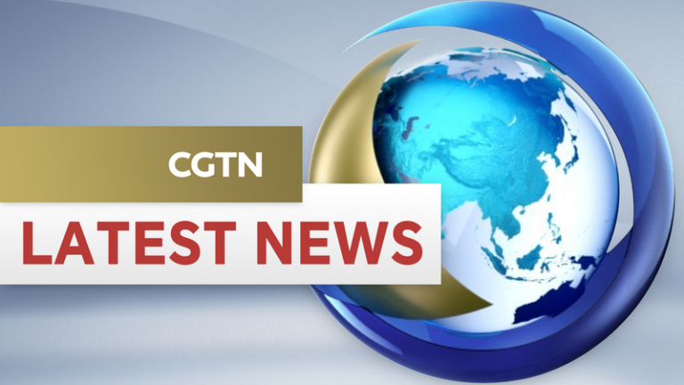 Niebla_mortal_y_hielo__9_muertos__7_heridos_en_accidentes_en_la_autopista_de_Xinjiang