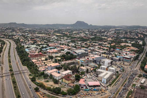 Policía nigeriana inicia rescate de 28 viajeros secuestrados