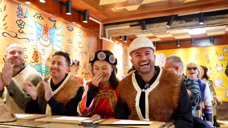 Descubren en Yunnan el papel hecho a mano más antiguo del mundo video poster