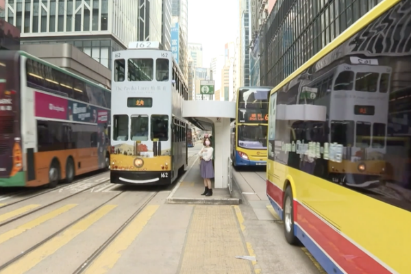 Hong Kong: De la agitación al regreso como centro financiero video poster