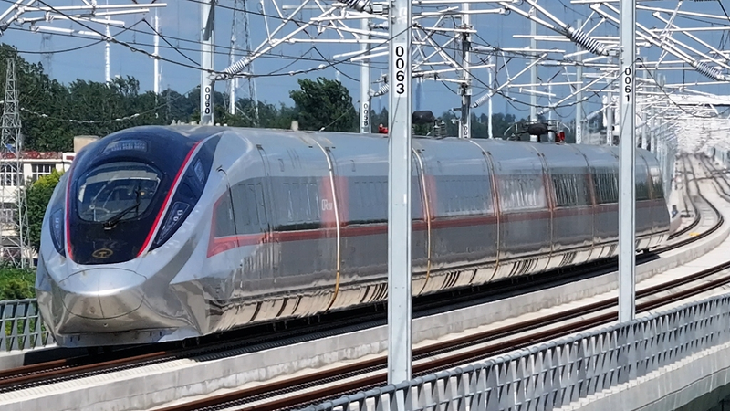 Trenes futuristas: China impulsa la alta velocidad con tecnología propia