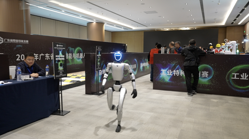 Guangdong vibra con la final de robótica: 32 equipos al límite 🚀🤖 video poster