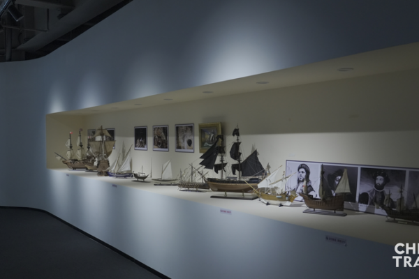 Navegando a Través del Tiempo: El Pasado Marítimo de Sanya se Encuentra con la Náutica Moderna