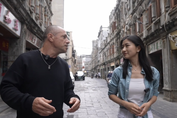 Wenchang_al_despegue__Vlog_italiano_revela_su_boom_aeroespacial video poster