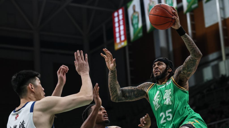 ¡Dominio de Liaoning! Vencen 95-79 a Guangsha en la CBA