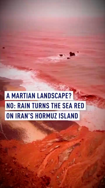Lluvias tiñen de rojo el mar en la Isla Hormuz video poster