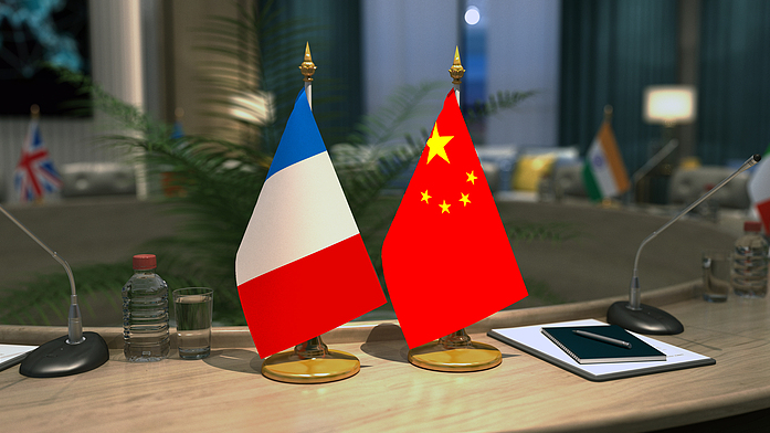 Visita de Macron a China: Encuesta Respaldó una Mayor Cooperación China-Francia