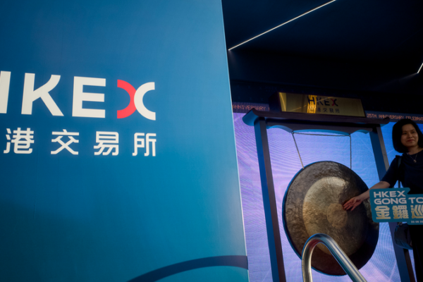 Hong Kong deslumbra: récord en la bolsa e IPOs en 2025