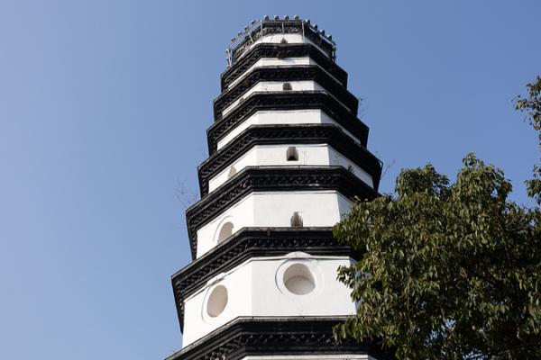 Montaña de la Torre Blanca en Yibin: historia, paisajes y la Gala del Festival de Primavera 2026 video poster