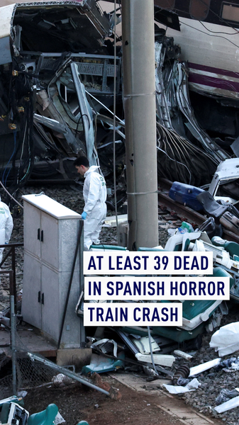 Accidente de tren de alta velocidad en España deja 39 muertos video poster