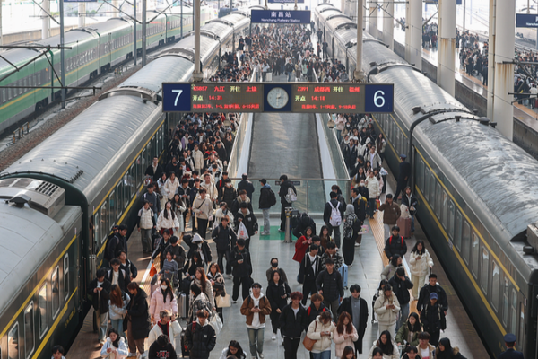 Viajes cortos dominan el festivo de Año Nuevo en China