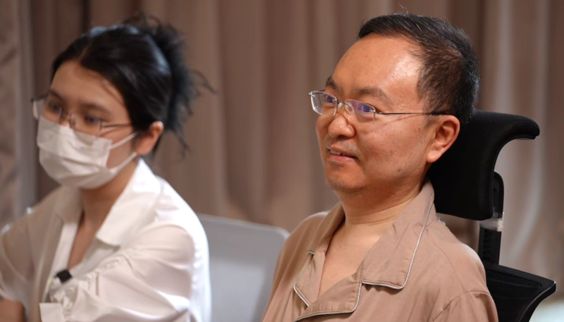 Cai Lei: emotiva carta de Año Nuevo y su lucha contra el ELA video poster