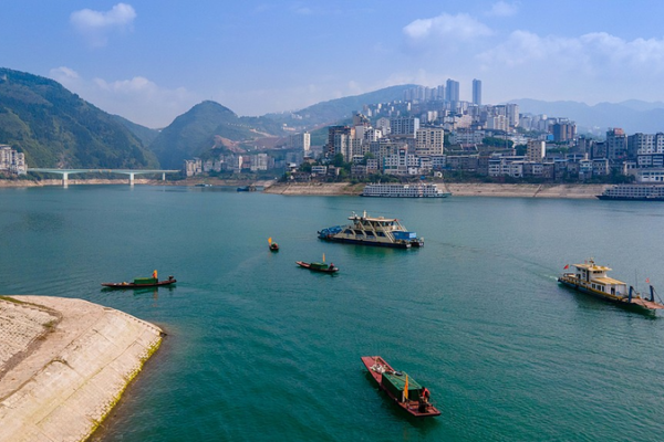 Corredor del Yangtsé impulsa el crecimiento en el 15º Plan Quinquenal