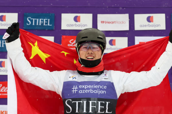 Li Xinpeng hace historia: oro en Freestyle Aéreo en Lake Placid