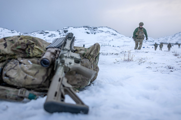 Riesgos del unilateralismo militar en la estrategia ártica de EE.UU.