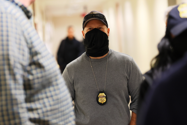 Crisis de salud en centro de detención migratoria de Aurora