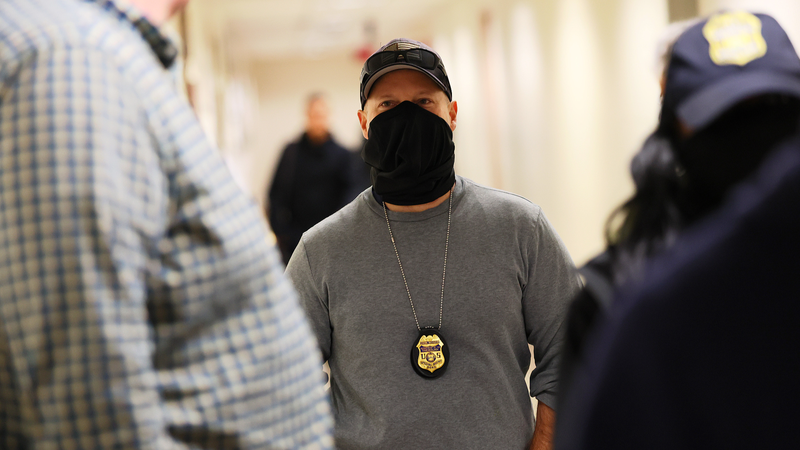 Crisis de salud en centro de detención migratoria de Aurora