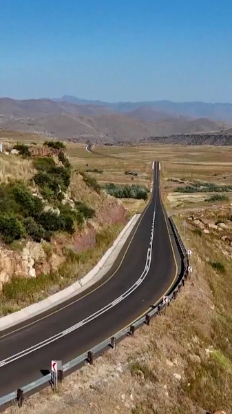 Carretera_china_en_Lesotho_revoluciona_la_movilidad_diaria video poster