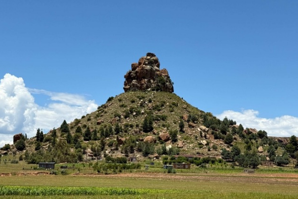 Descubre_el_imponente_Monte_Qiloane_de_Lesotho