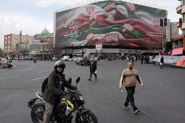 EE.UU. no descarta acción militar en Irán; Teherán pide a la ONU frenar injerencias