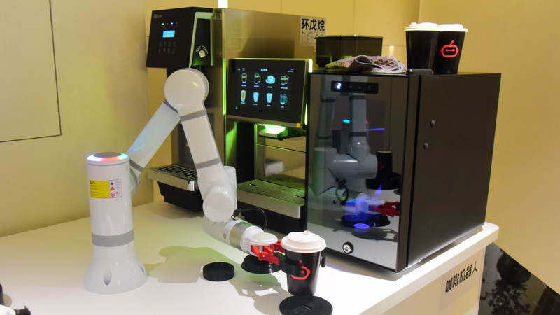 Hangzhou_estrena_su_primer_restaurante_de_robots_con_IA
