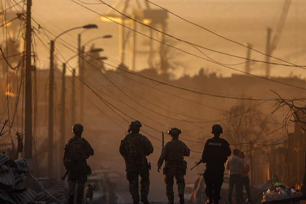 Incendios_en_Chile_dejan_al_menos_18_muertos_y_miles_evacuados