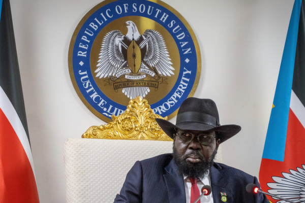 Sudán del Sur: Kiir destituye a ministra del Interior