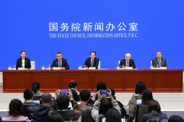 China alcanza sus metas 2025 y apuesta por innovación y demanda interna