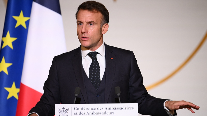Macron: Francia enviará más fuerzas a Groenlandia