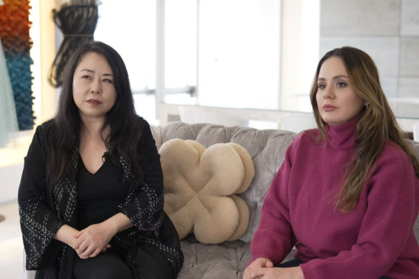 Grace Chen: empoderando mujeres a través de la moda china video poster