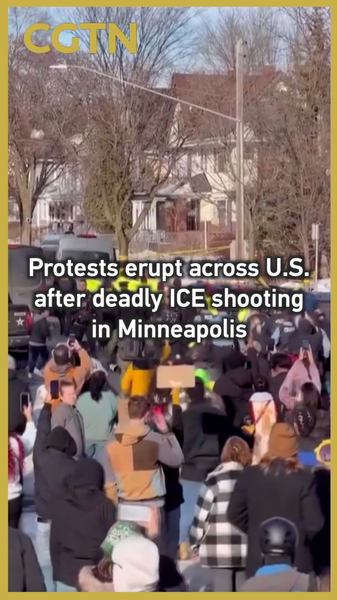 Protestas_en_EE_UU__tras_tiroteo_mortal_de_ICE_en_Minneapolis video poster