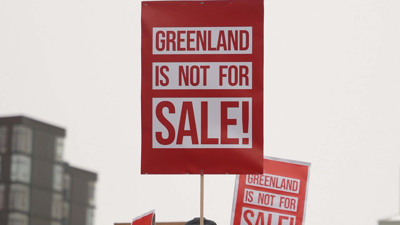 Greenlandia alza la voz: miles protestan «MAGA, Make America Go Away» video poster