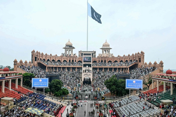 India y Pakistán intercambian listas de instalaciones nucleares