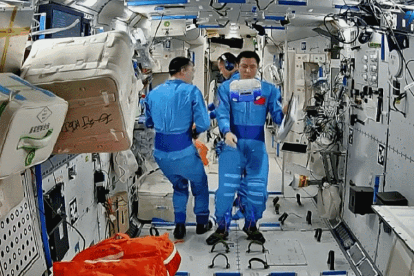 Shenzhou-21: Astronautas avanzan en ciencia y vida tras casi 80 días en órbita