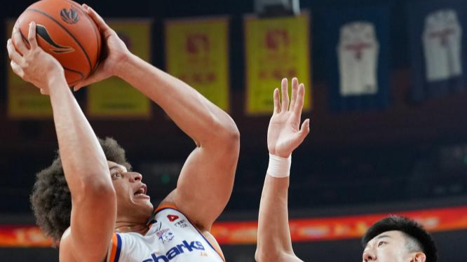 Shanghai_Sharks_aplastan_113_73_a_Guangdong_Southern_Tigers