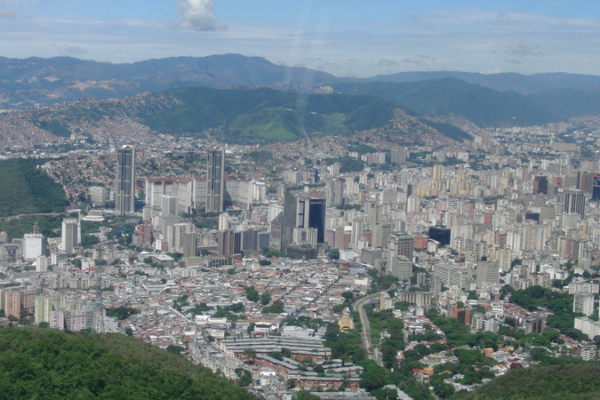 Tiroteo_y_drones_agitan_el_Palacio_de_Miraflores_en_Caracas