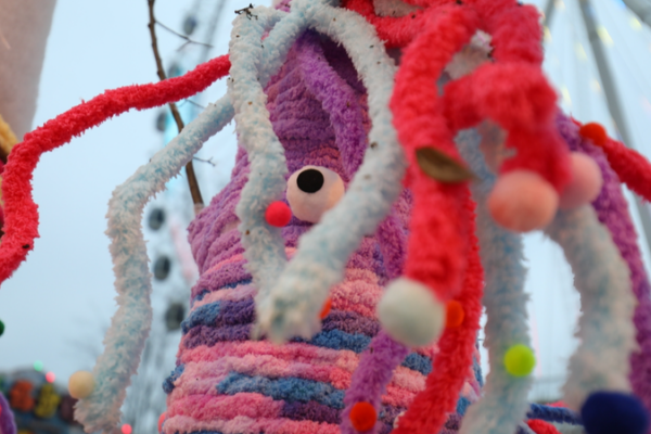 Árboles de Chongqing estrenan suéteres llenos de color