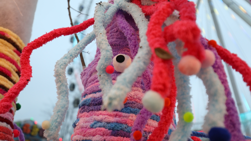 Árboles de Chongqing estrenan suéteres llenos de color