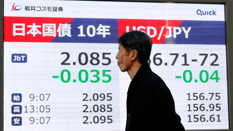 Dólar empuja al yen mientras el Nikkei coquetea con récords