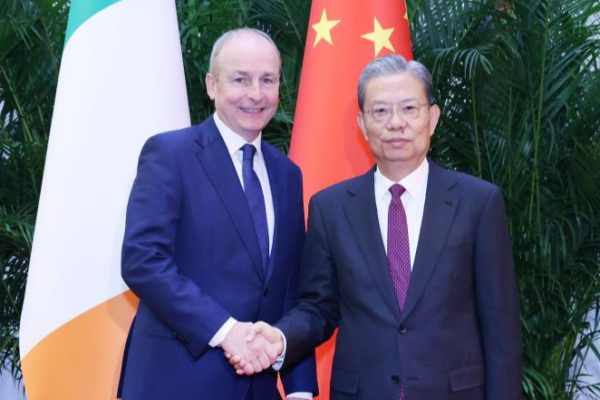 China e Irlanda refuerzan su asociación estratégica tras reunión clave