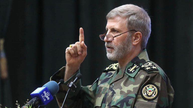 Jefe del Ejército de Irán advierte respuesta ante retórica hostil Jefe del Ejército de Irán advierte respuesta ante retórica hostil