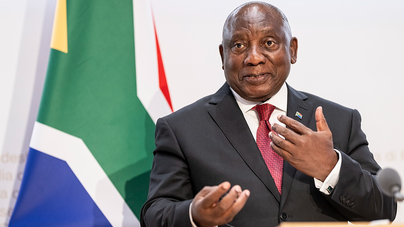Ramaphosa condena operación de EE.UU. en Venezuela