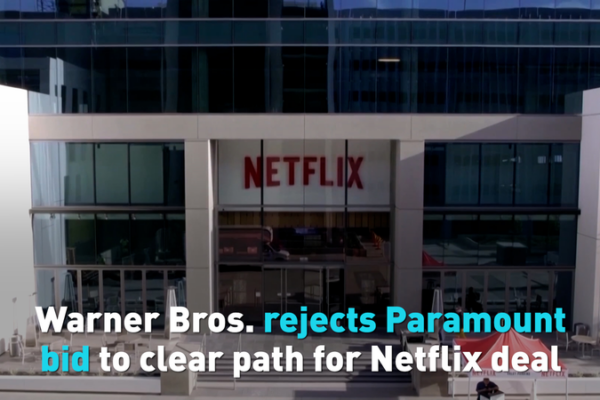 Warner_Bros__rechaza_oferta_de_Paramount_y_allana_camino_para_Netflix video poster