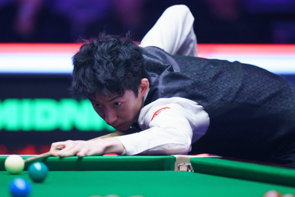 Wu_Yize_arrasa_a_Xiao_Guodong_y_avanza_a_semifinales_del_Masters