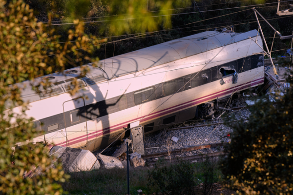 Xi_Jinping_expresses_condolences_to_the_King_of_Spain_after_AVE_train_accident